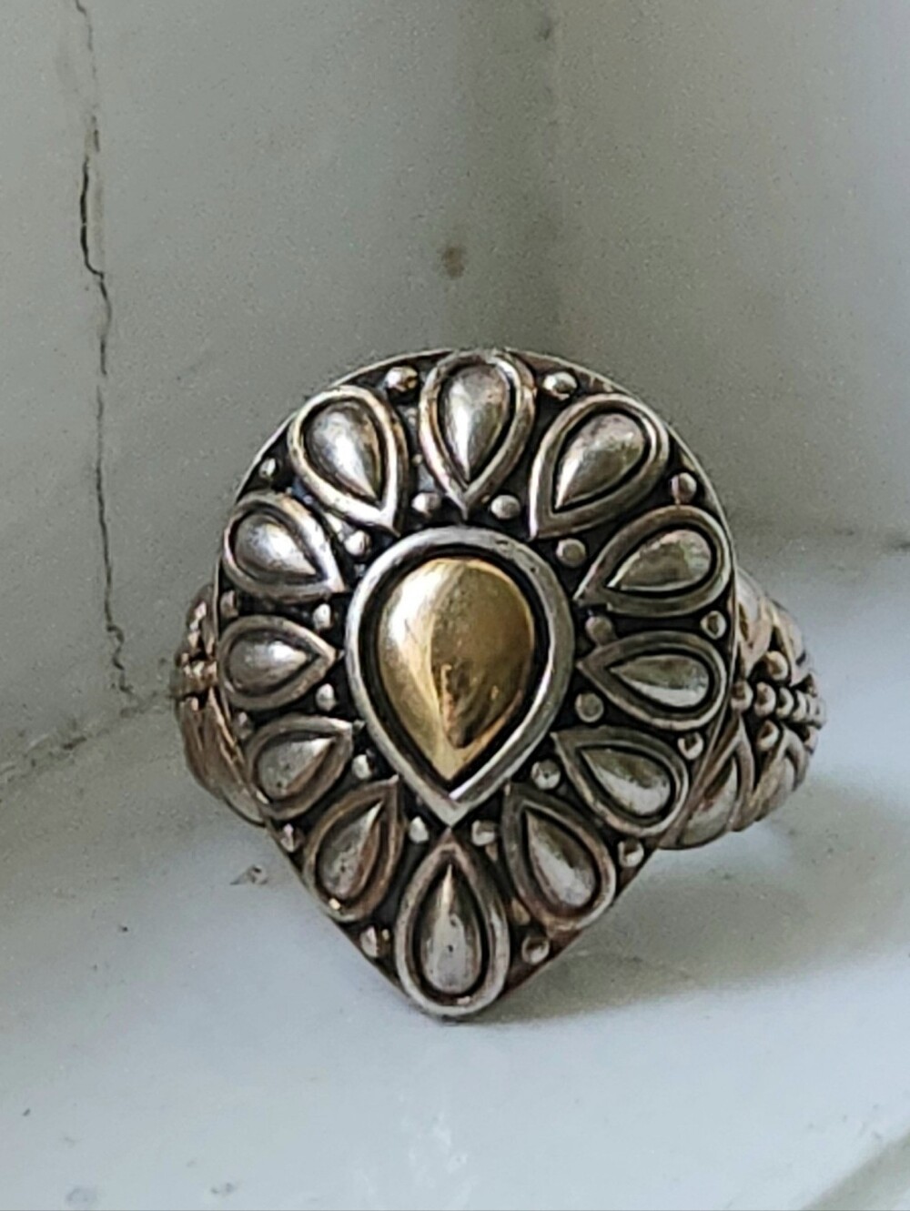 JOHN HARDY JAI 14K STERLING SILVER LOTUS PETAL TEAR DROP RING SIZE 8